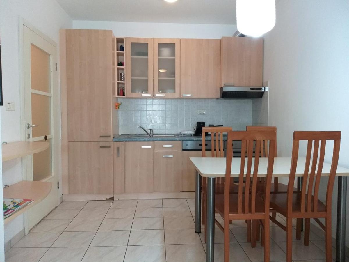 Apartment Katerina Medolino Esterno foto